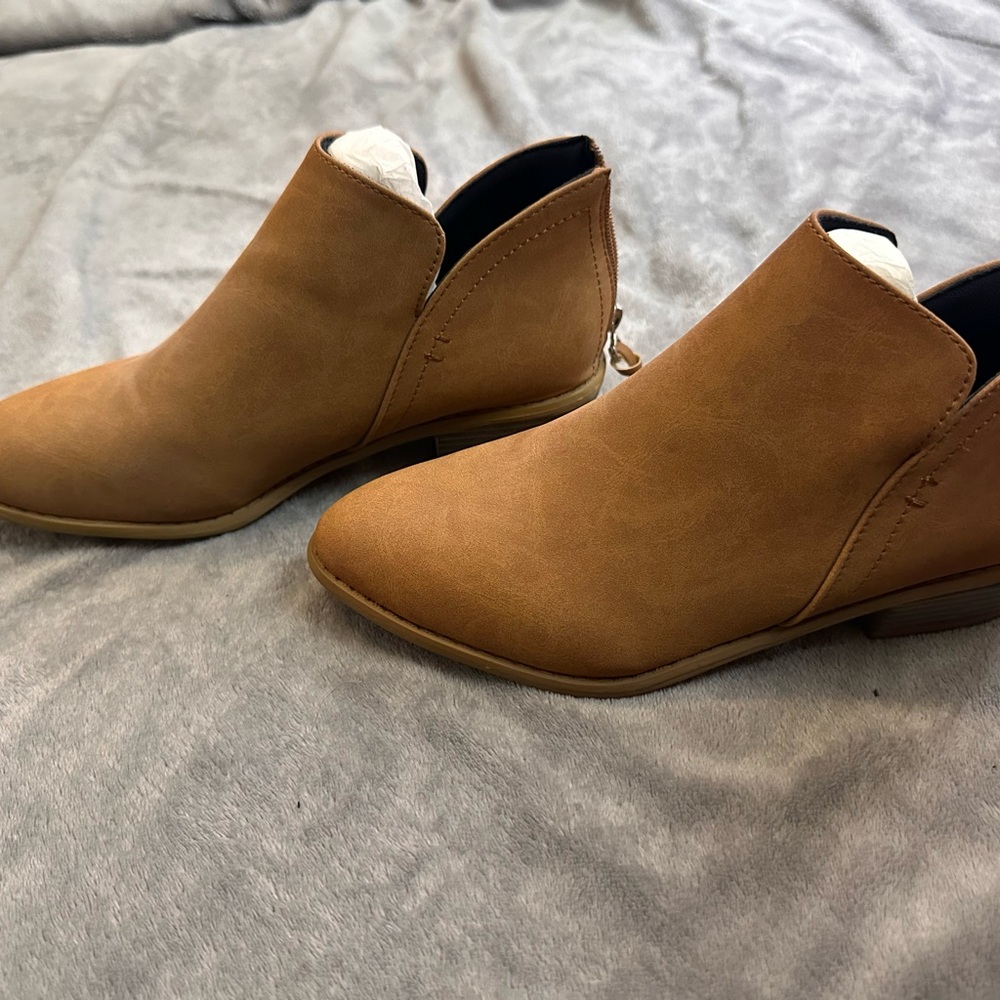 Elegant Tan Ankle Booties - Picture 2 of 3